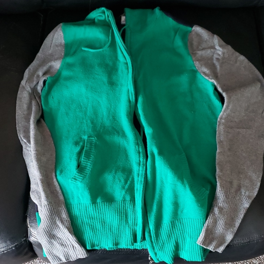 Full zip sweater
